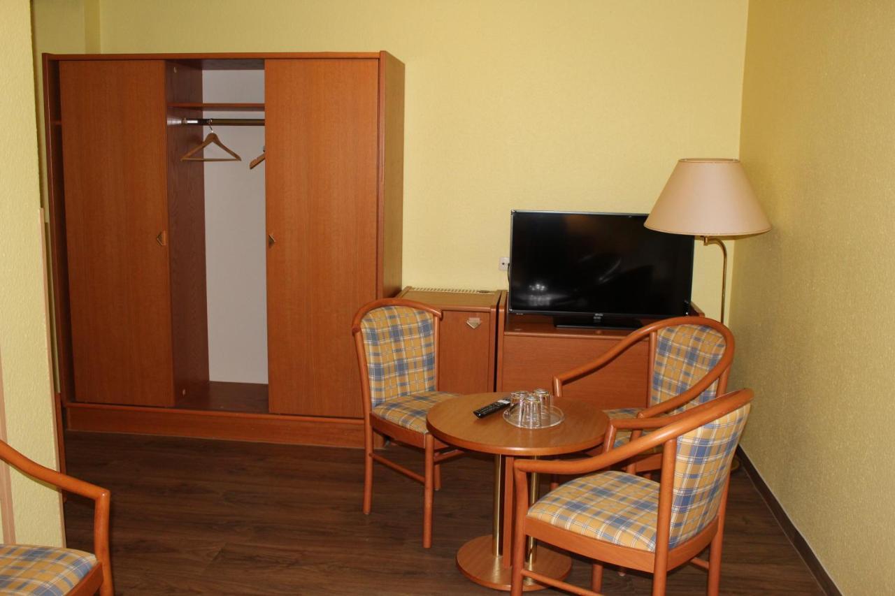 Rasthaus Hotel Schackendorf Exterior photo